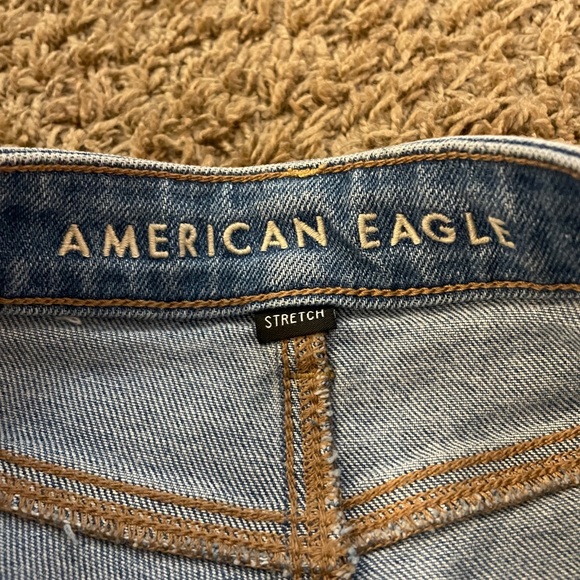 Woman’s American Eagle High rise Strigid Mom Jeans 00 - Picture 8 of 8